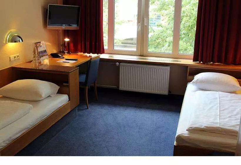 هتل Plaza Inn Berlin Charlottenburg