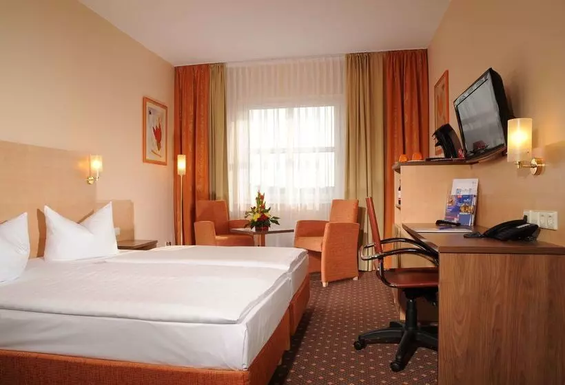 هتل Plaza Inn Berlin Charlottenburg
