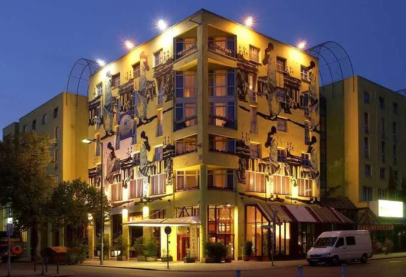 هتل Plaza Inn Berlin Charlottenburg