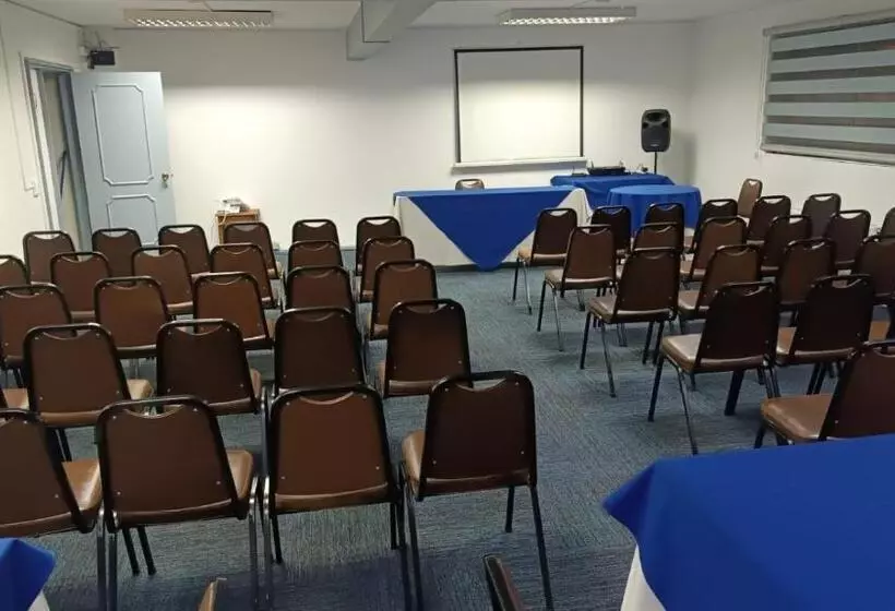 هتل Nicolás Temuco