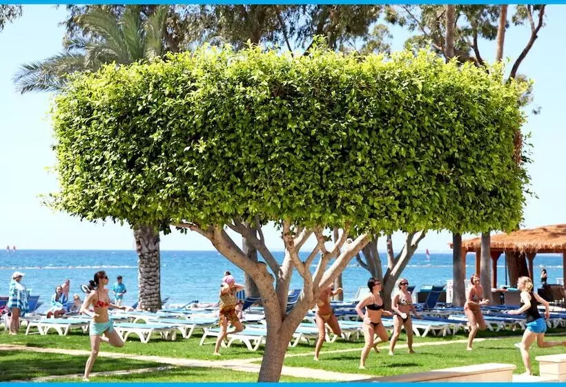 هتل Poseidonia Beach