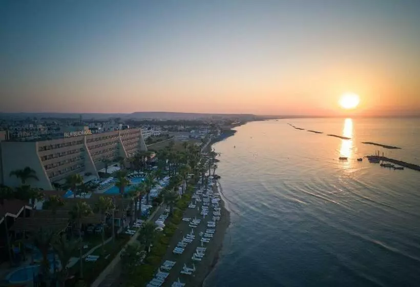 Palm Beach Hotel & Bungalows