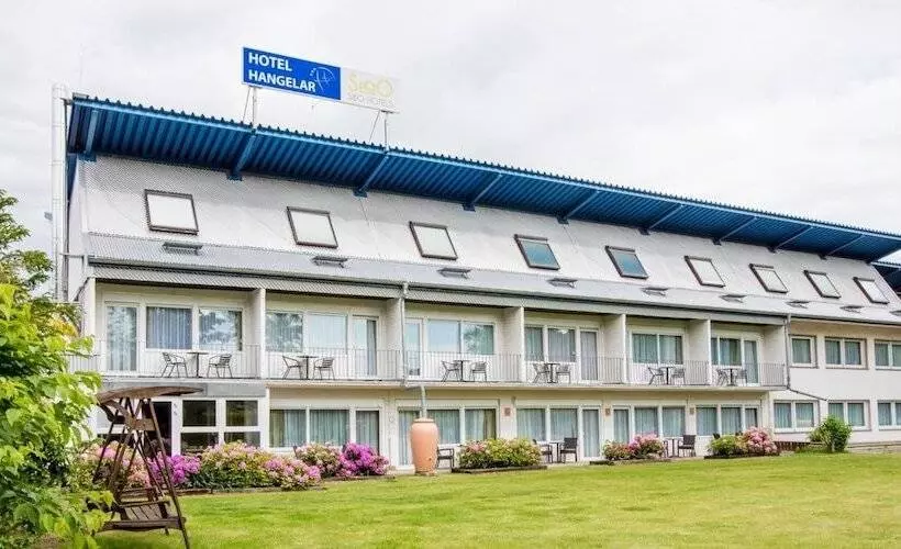 Отель Hangelar