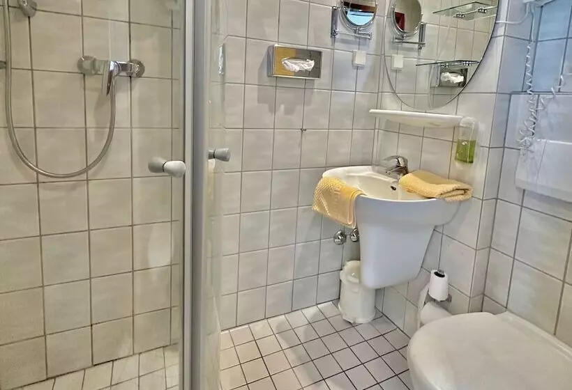 בית מלון כפרי Imperial