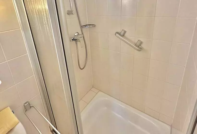 בית מלון כפרי Imperial