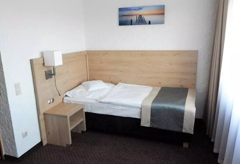 Land Gut Hotel Zum Alten Forsthaus   Aufladestation Für Elektroautos