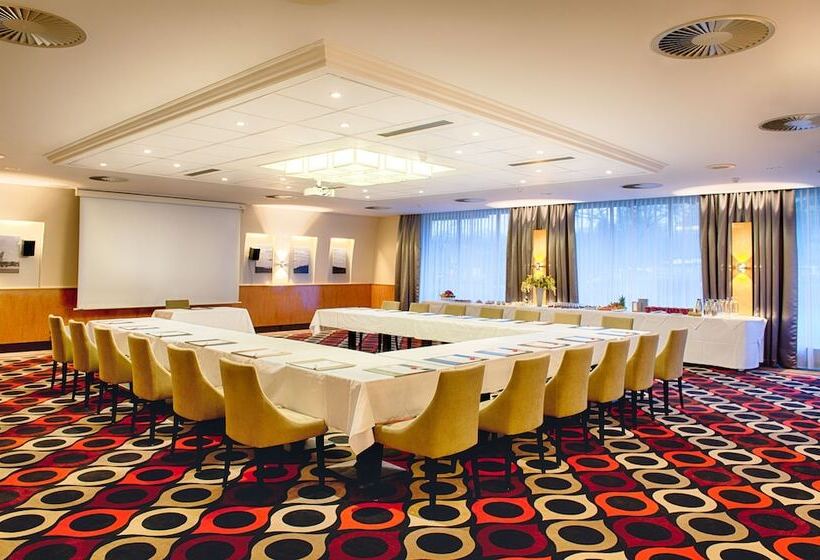 Leonardo Hotel Hannover Airport