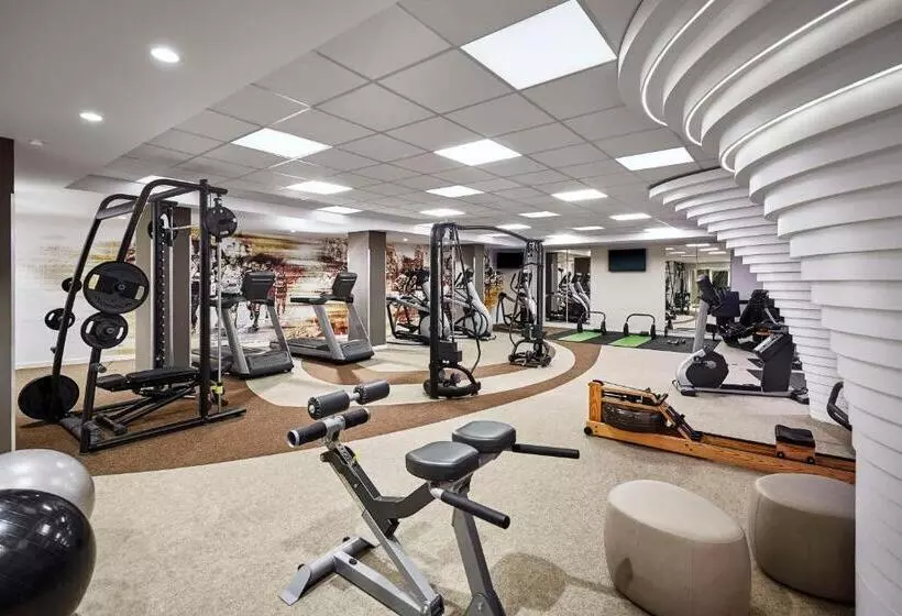 Lindner Hotel Cologne City Plaza, Part Of Jdv By Hyatt