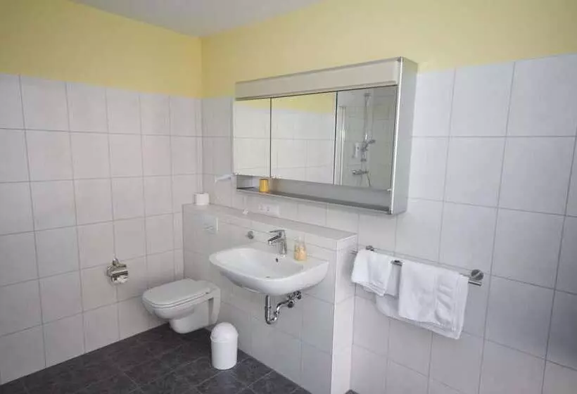 בית מלון כפרי Restaurant Zum Jägerheim