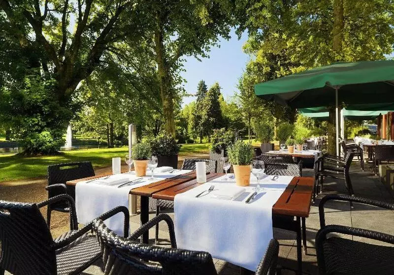 Szálloda Sheraton Essen