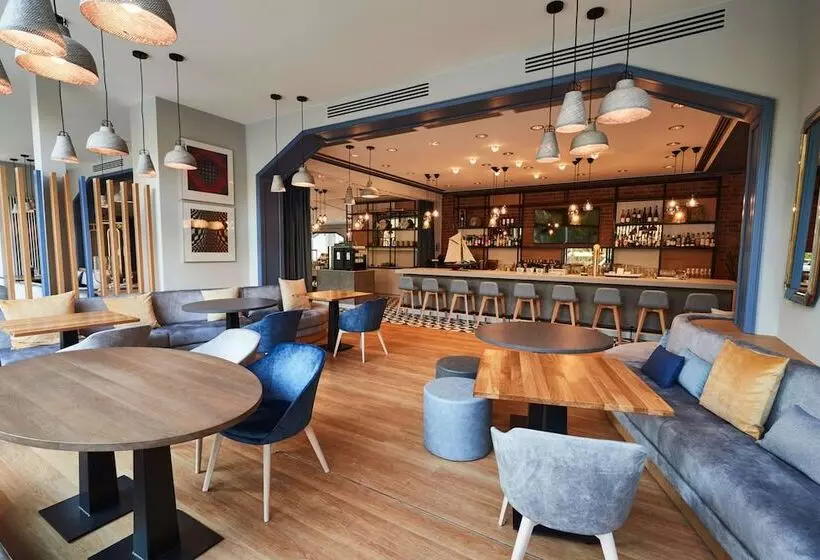 هتل Steigenberger Conti Hansa