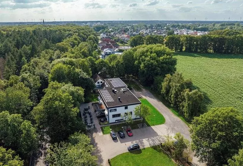 Отель Wiesengrund Business & Boutique