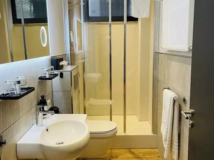 Отель Wiesengrund Business & Boutique