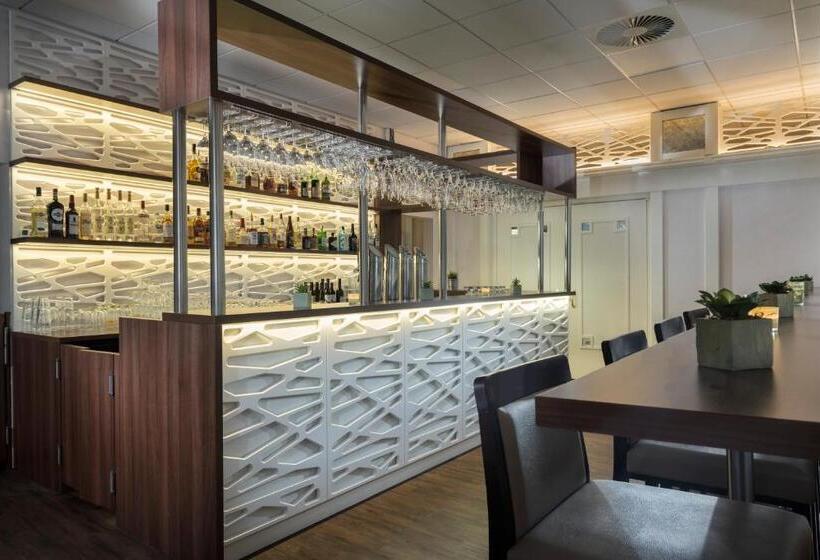 فندق Wyndham Garden Kassel