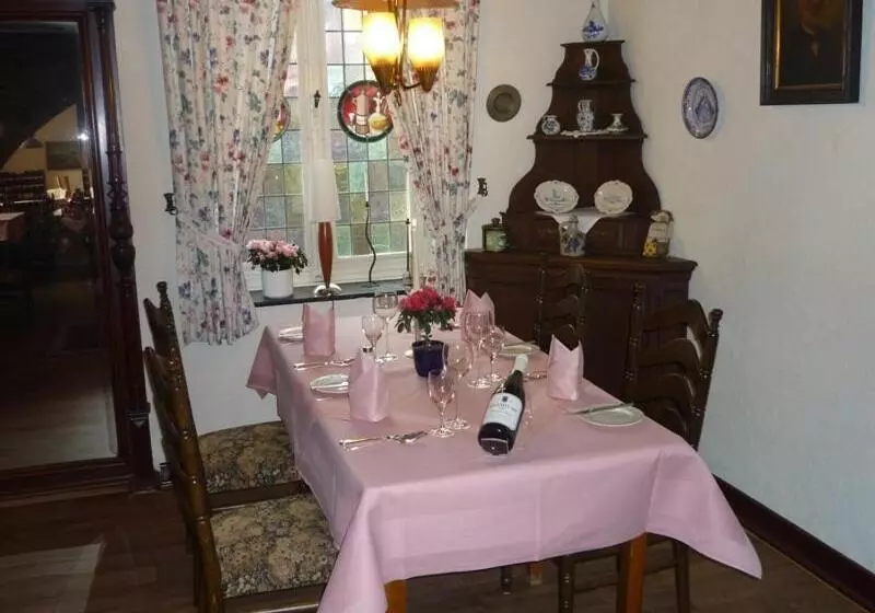 בית מלון כפרי Zur Brücke