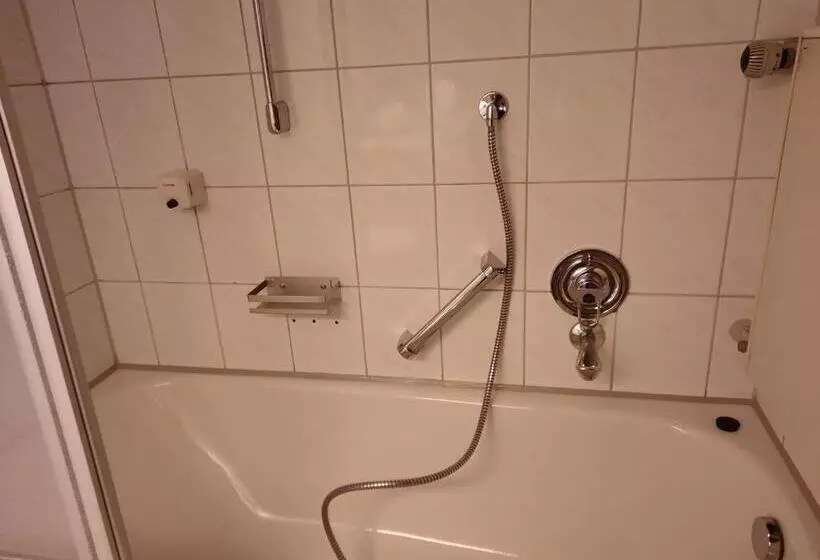 בית מלון כפרי Zur Brücke