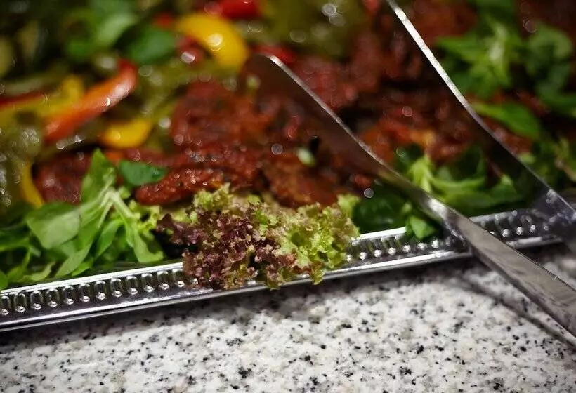 酒店 Zur Burg Sternberg