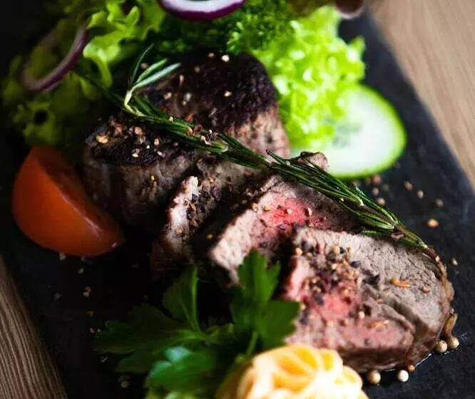 酒店 Zur Burg Sternberg