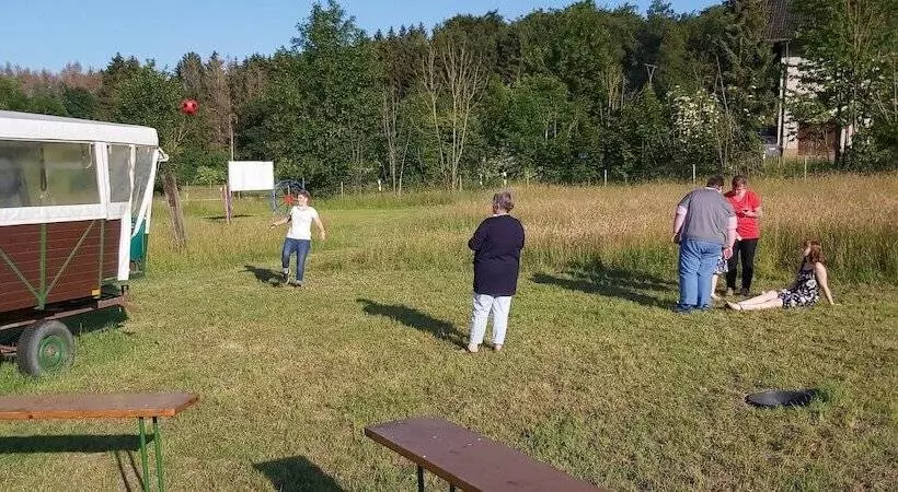 酒店 Zur Burg Sternberg