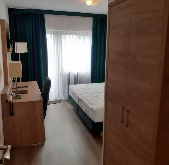 Land Gut Hotel Zum Alten Forsthaus   Aufladestation Für Elektroautos