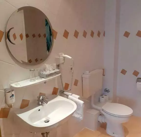 Land Gut Hotel Zum Alten Forsthaus   Aufladestation Für Elektroautos