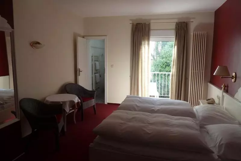 Akzent Hotel Berg S Alte Bauernschänke Wellness Und Wein