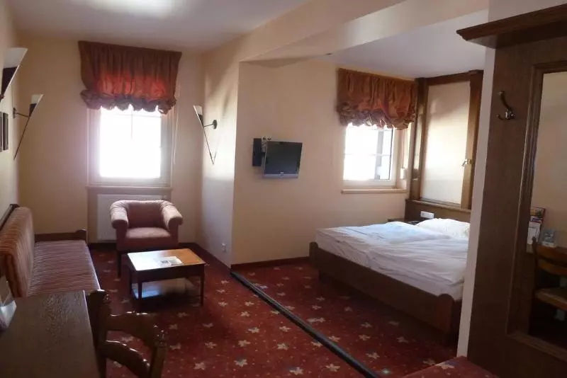 Akzent Hotel Berg S Alte Bauernschänke Wellness Und Wein