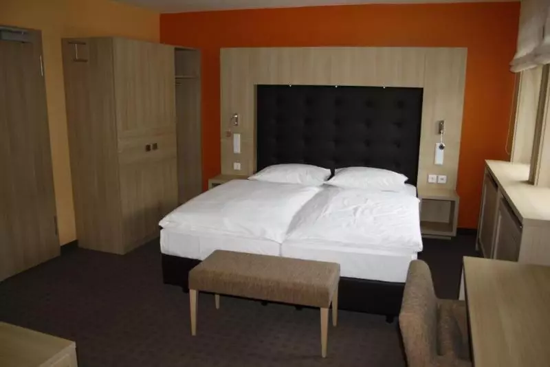 Akzent Hotel Berg S Alte Bauernschänke Wellness Und Wein