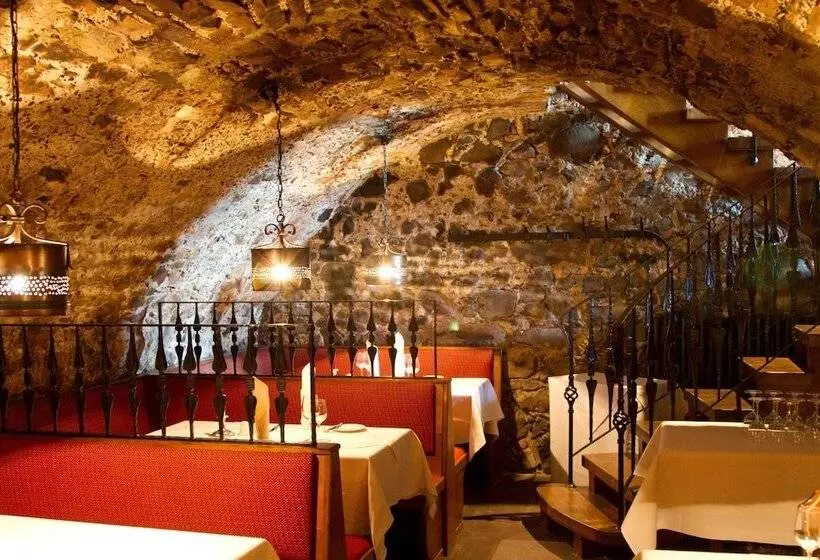 Burghotel Staufenberg