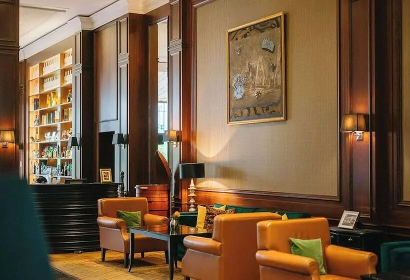 Hotelli Hilton Frankfurt Gravenbruch
