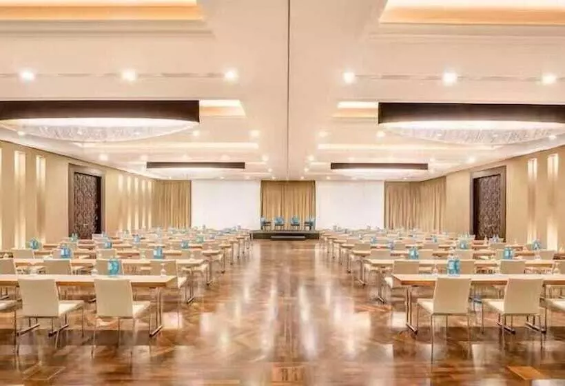 Hotelli Hilton Frankfurt Gravenbruch