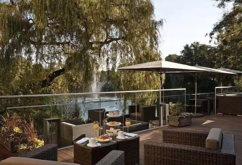 Hotelli Hilton Frankfurt Gravenbruch