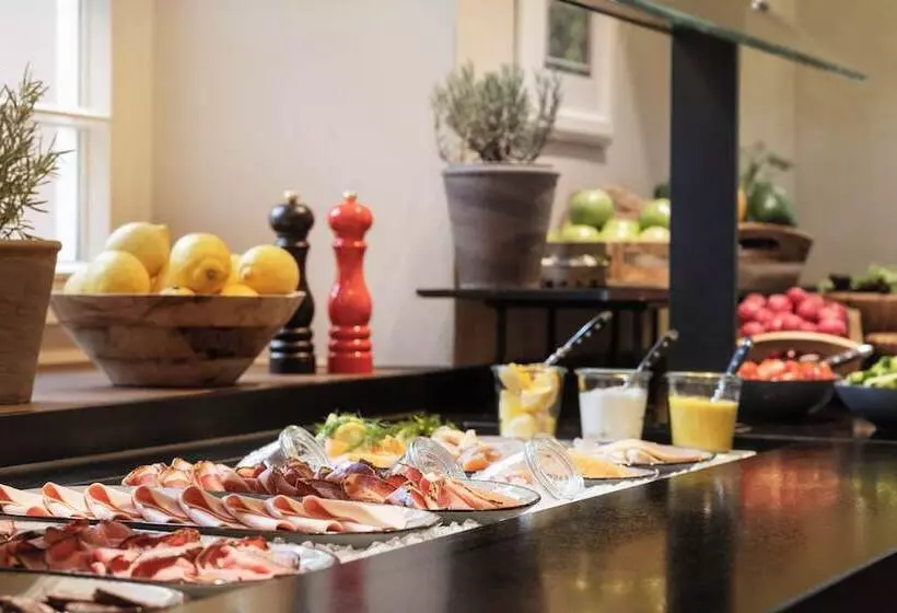 Hotelli Hilton Frankfurt Gravenbruch