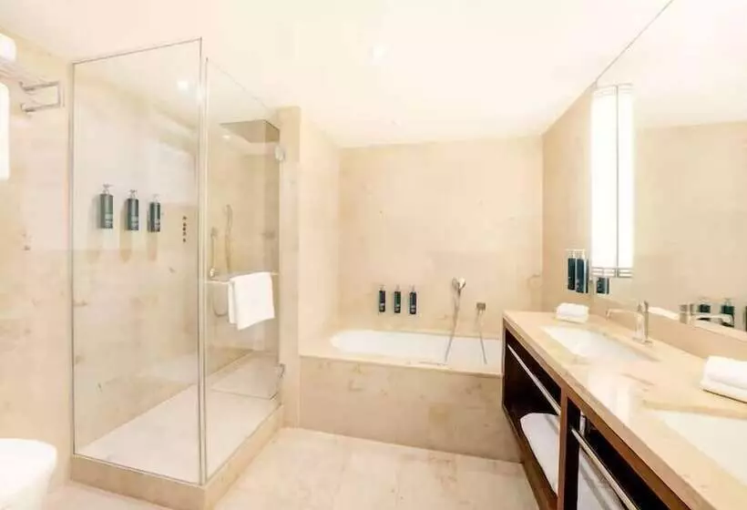 Hotelli Hilton Frankfurt Gravenbruch