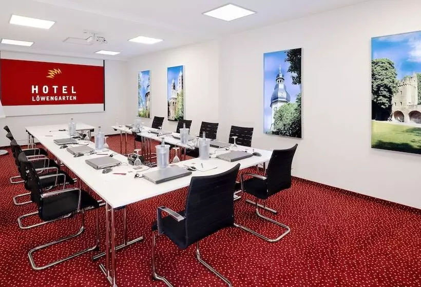 Отель Lowengarten