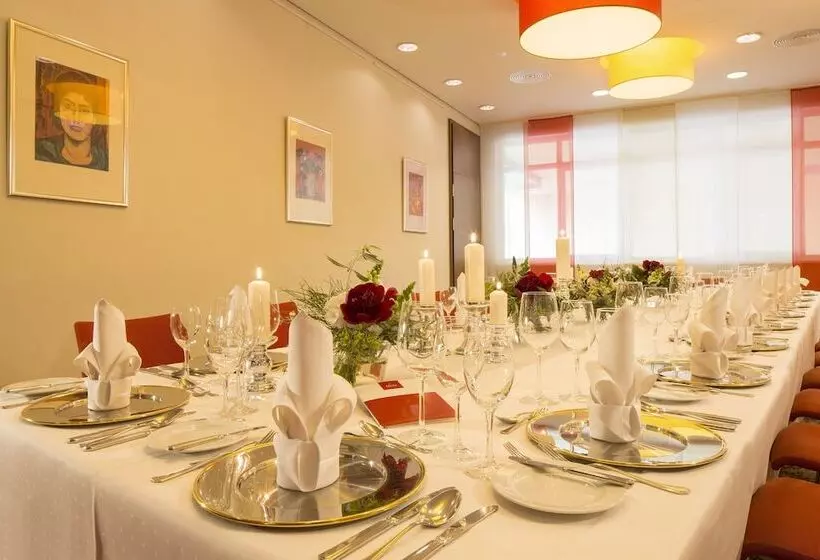 Отель Lowengarten