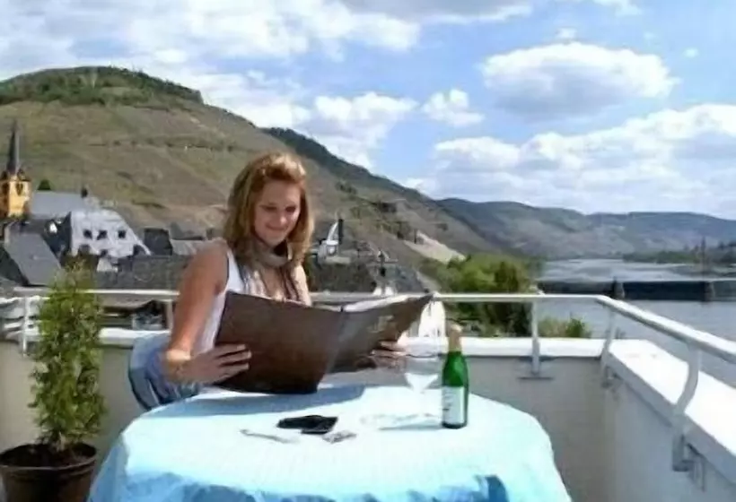 בית מלון כפרי Nicolay Zur Post