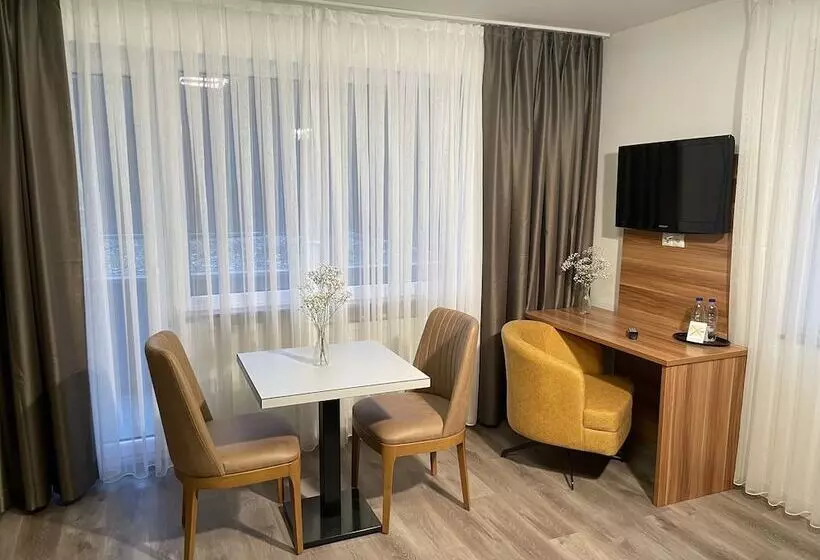 בית מלון כפרי Schlangenbader Hof