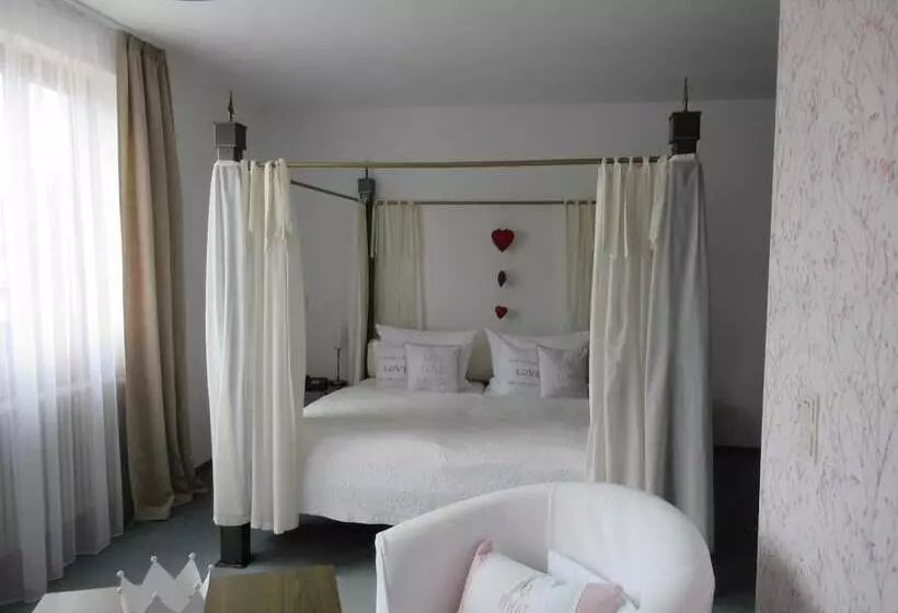 فندق Stadt Gernsbach