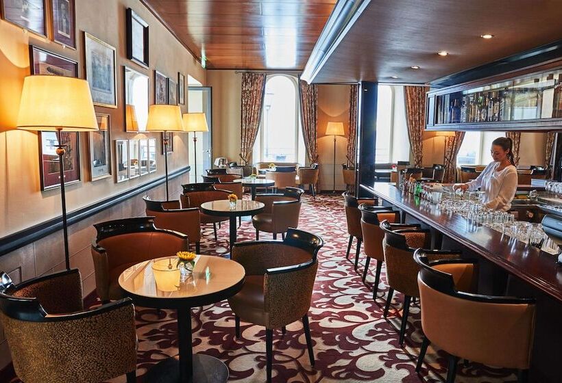 Отель Steigenberger Insel