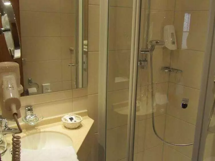 בית מלון כפרי Weinhaus Berg