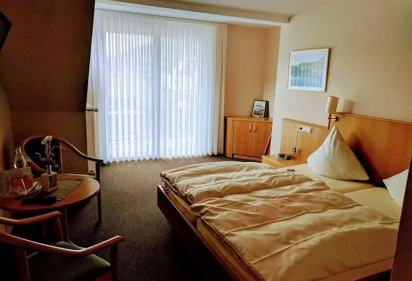 בית מלון כפרי Weinhaus Berg