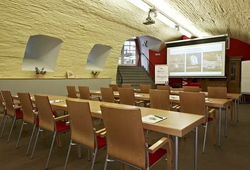 Mindness Hotel Bischofschloss