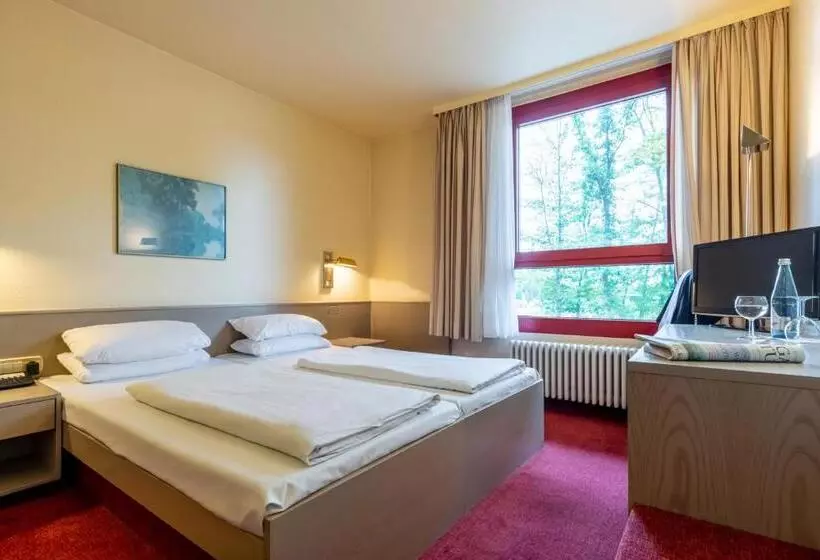 汽车旅馆  Baden Baden