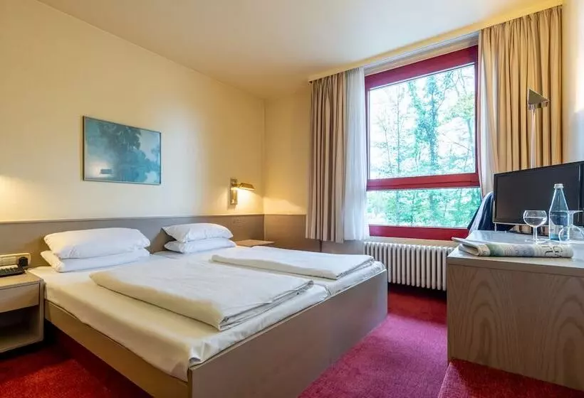 汽车旅馆  Baden Baden