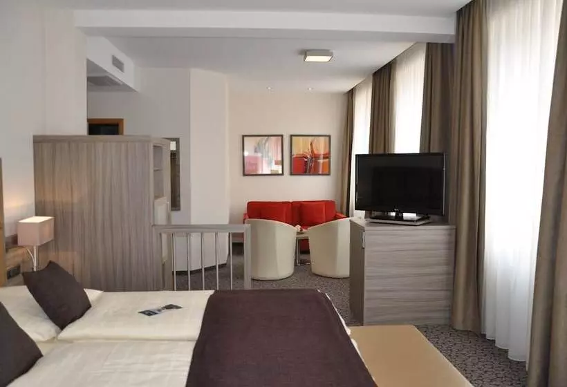 City Partner Hotel Strauss