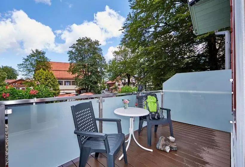 酒店 Zum Turm     Apartments Und Gästezimmer