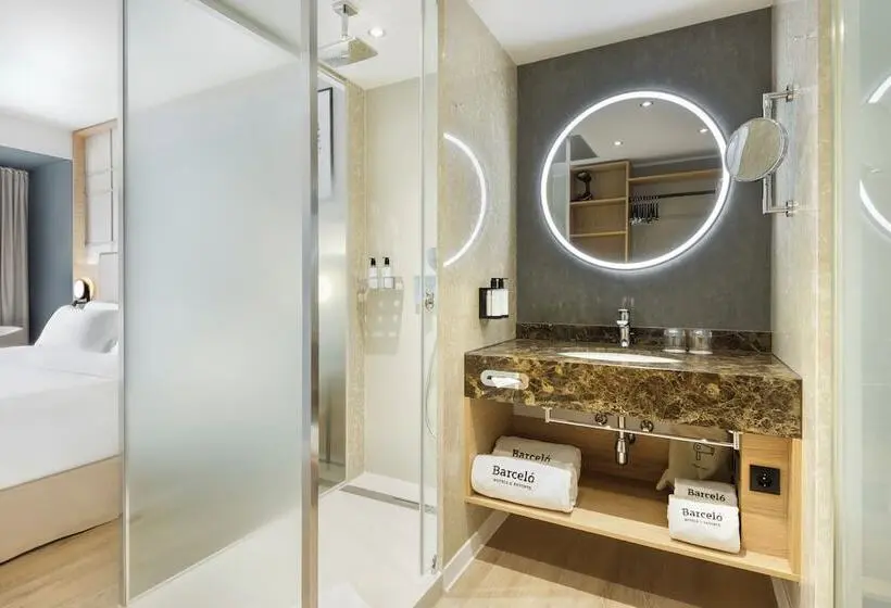 ホテル Barceló Dresden Newa