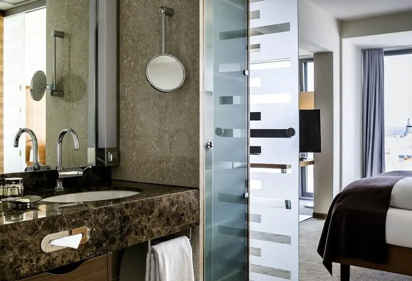 ホテル Barceló Dresden Newa