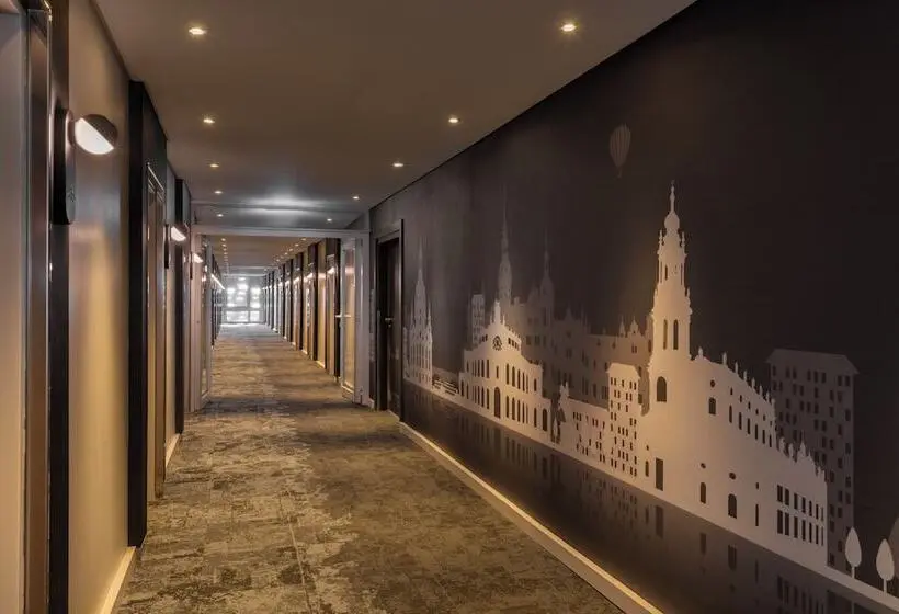 ホテル Barceló Dresden Newa